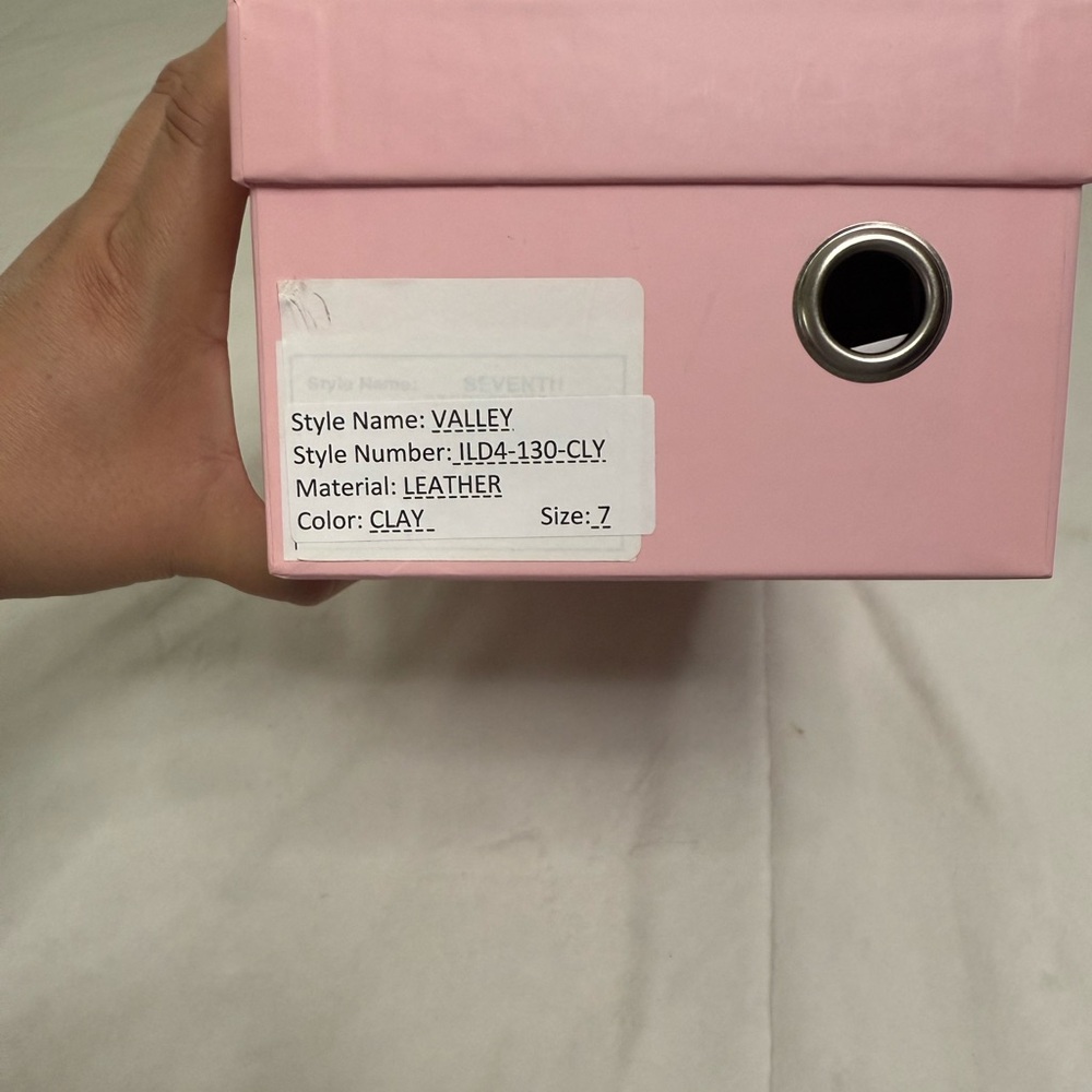 “INTENTIONALLY______.” Elegant Pink Ballet Flats - Picture 7 of 9
